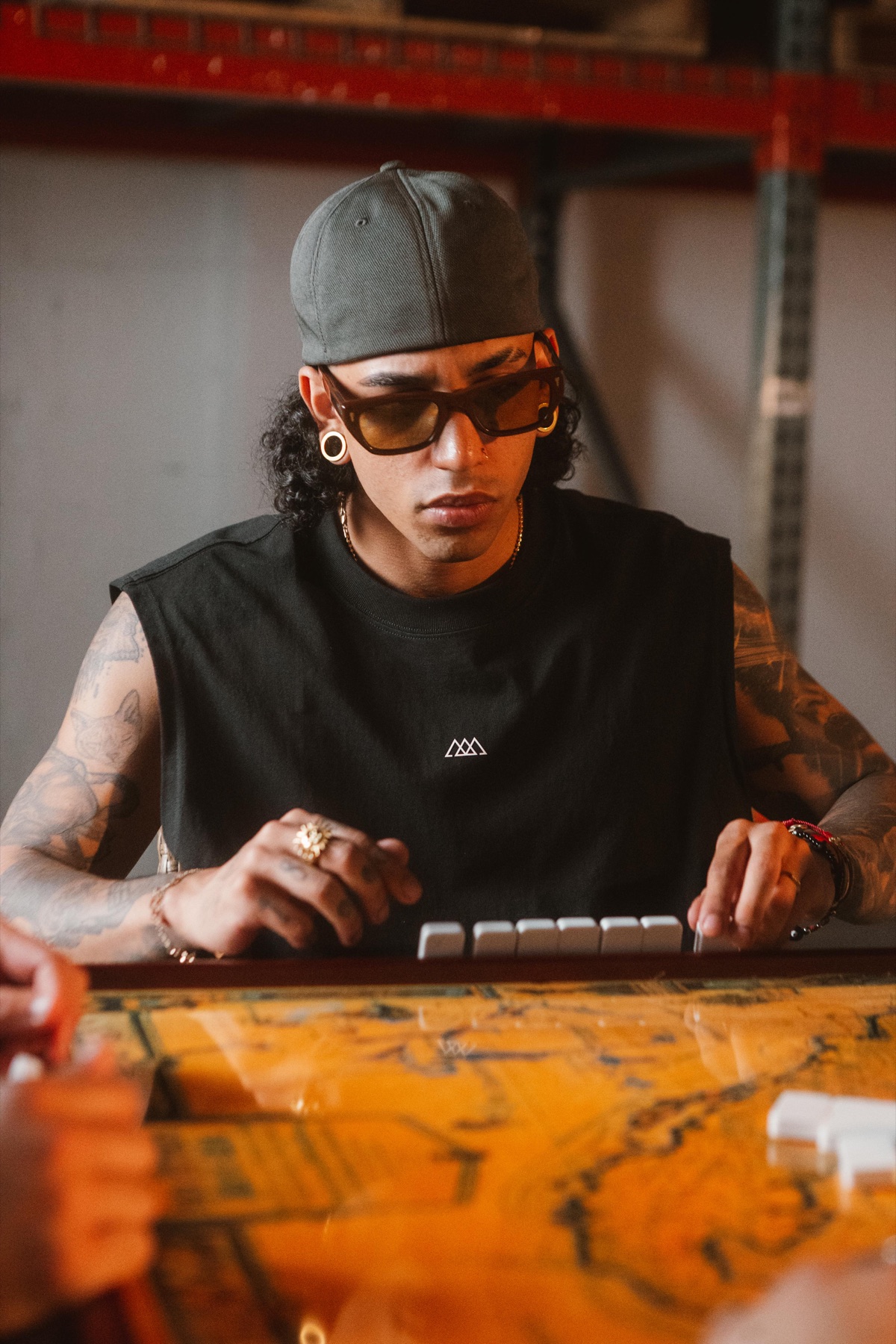Micro TDH playing dominoes while wearing DSPLACE