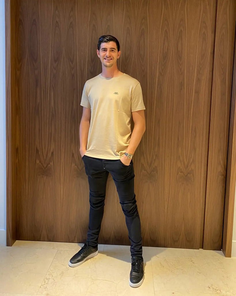 Thibaut Courtois wearing a DSPLACE T-shirt